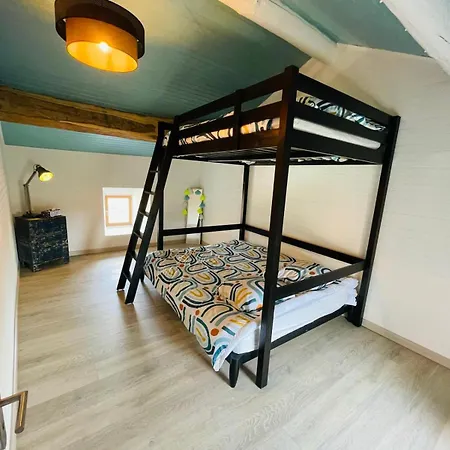 Le Planzollais Holiday home *