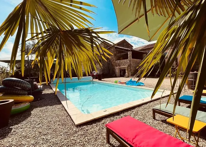 Сasa de vacaciones Le Planzollais